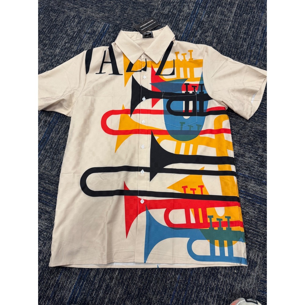 Daddyloco Mens Jazz Music Graphic Short Sleeve Button Down Shirt Size M NEW